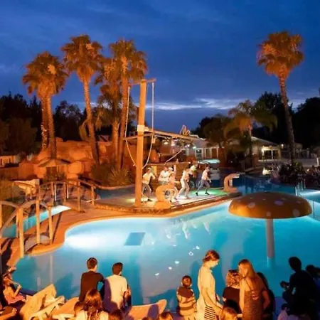 4 Etoiles - Parc Aquatique - Efaihh Ιέρ